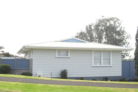 Photo of property in 27 Clearmont Crescent, Blagdon, New Plymouth, 4310