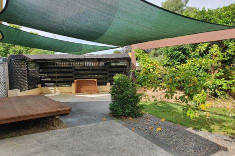 Photo of property in 1 Lorraine Place, Glenview, Hamilton, 3206