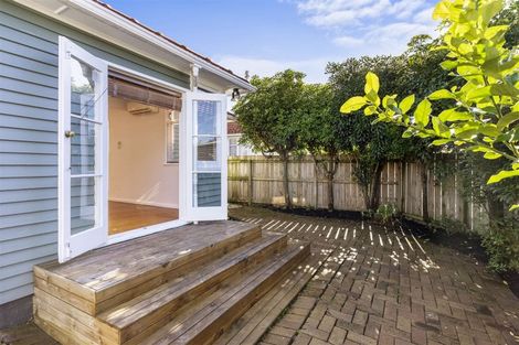 Photo of property in 94 Tripoli Road, Panmure, Auckland, 1072