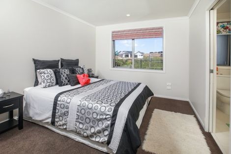 Photo of property in 16 Platina Place, Flagstaff, Hamilton, 3210