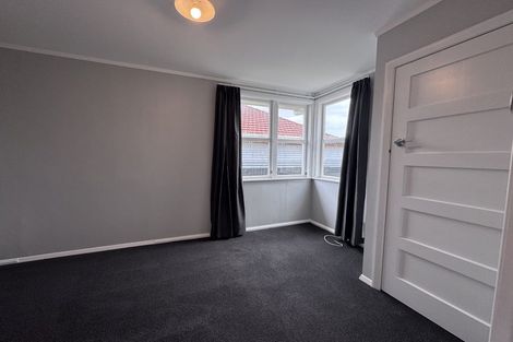 Photo of property in 32 Thames Street, Roslyn, Palmerston North, 4414