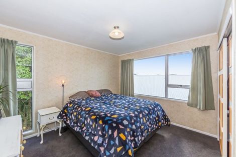 Photo of property in 7 Sykes Avenue, Hatfields Beach, Orewa, 0931