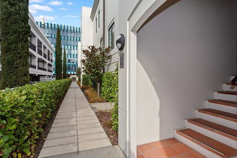 Photo of property in Regent Courts, 12/75 Gloucester Street, Christchurch Central, Christchurch, 8013