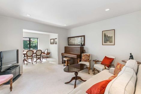 Photo of property in 34 Atarangi Road, Greenlane, Auckland, 1051