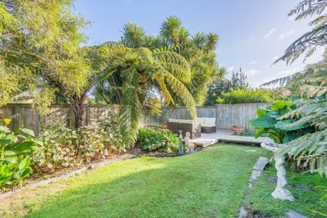 Photo of property in 1 Leigh Place, Paraparaumu Beach, Paraparaumu, 5032