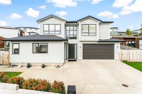 Photo of property in 9 Kahu Close, Orewa, 0931