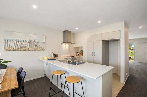Photo of property in 33 Leaver Place, Weymouth, Auckland, 2103