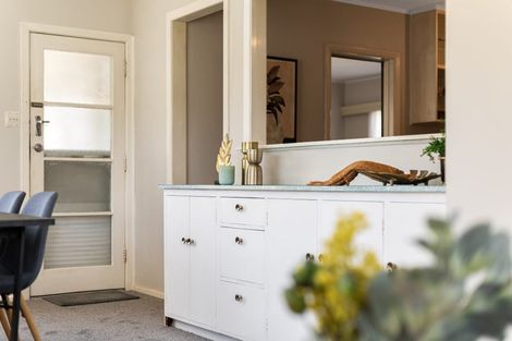 Photo of property in 21 Wellington Road, Wainuiomata, Lower Hutt, 5014