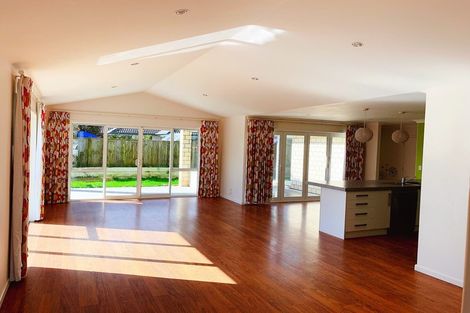 Photo of property in 8 Sutherland Court, Flagstaff, Hamilton, 3210