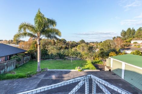 Photo of property in 22 Victoria Avenue, Waiuku, 2123