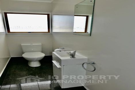 Photo of property in 2/77 Prince Regent Drive, Half Moon Bay, Auckland, 2012