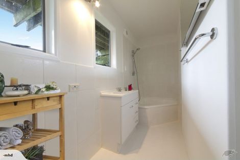 Photo of property in 29 Warner Park Avenue, Laingholm, Auckland, 0604