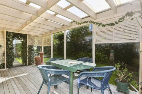 Photo of property in 1/6 Ngataringa Road, Devonport, Auckland, 0624