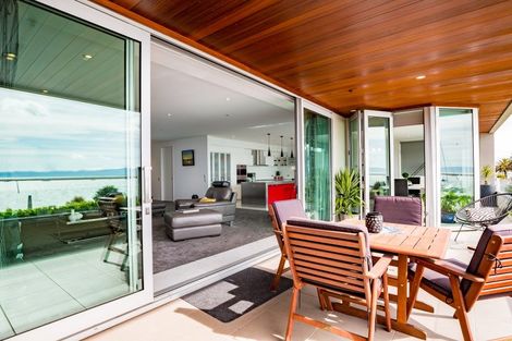 Photo of property in Quay Apartments Tower 2, 202/283 Wakefield Quay, Stepneyville, Nelson, 7010