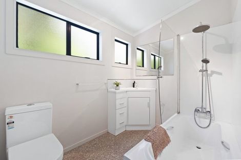 Photo of property in 169 Wairere Road, Waitakere, Henderson, 0782