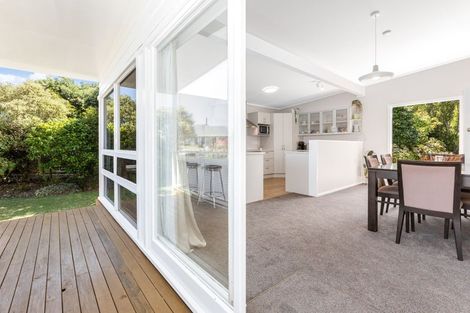 Photo of property in 9 Annan Grove, Papakowhai, Porirua, 5024