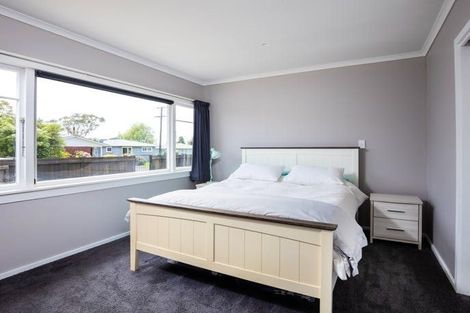 Photo of property in 201 Frankley Road, Frankleigh Park, New Plymouth, 4310