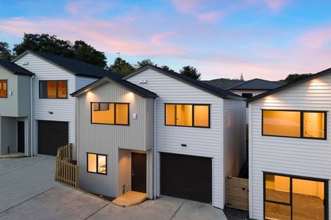 Photo of property in 5b Topliss Drive, Northcross, Auckland, 0632