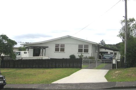 Photo of property in 37 Peach Road, Glenfield, Auckland, 0629