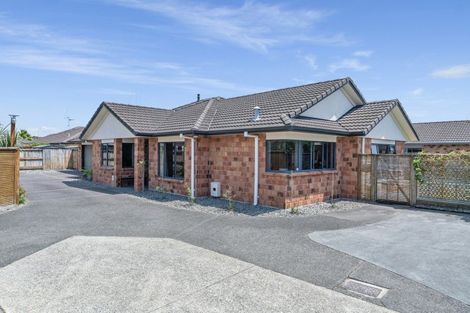 Photo of property in 15 Popata Close, Papamoa Beach, Papamoa, 3118