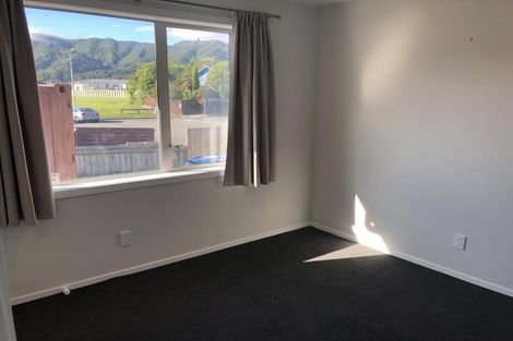 Photo of property in 23 Grimsby Grove, Wainuiomata, Lower Hutt, 5014