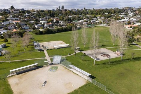 Photo of property in 83a Carlton Street, Bellevue, Tauranga, 3110