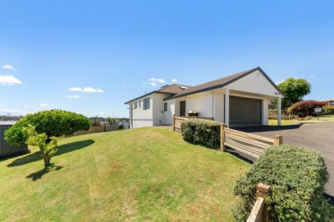 Photo of property in 14 Lorrigan Way, Welcome Bay, Tauranga, 3112