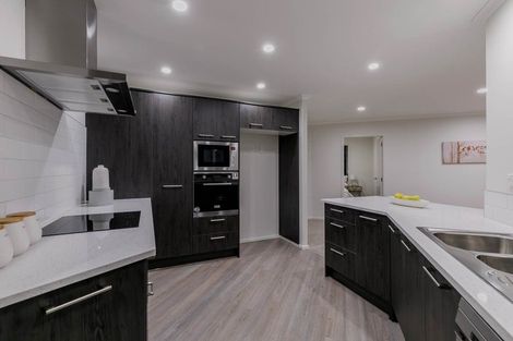 Photo of property in 36 Nimstedt Avenue, Oteha, Auckland, 0632