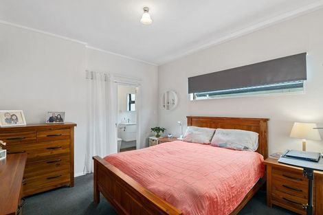 Photo of property in 35b Tiromoana Road, Raumati South, Paraparaumu, 5032