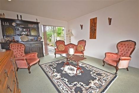 Photo of property in 5 Tokay Place, Huapai, Kumeu, 0810