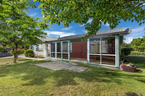 Photo of property in 27 Achilles Place, Wanaka, 9305