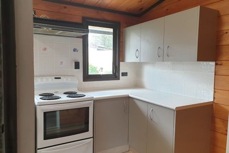 Photo of property in 13 Banyan Drive, Totara Heights, Auckland, 2105