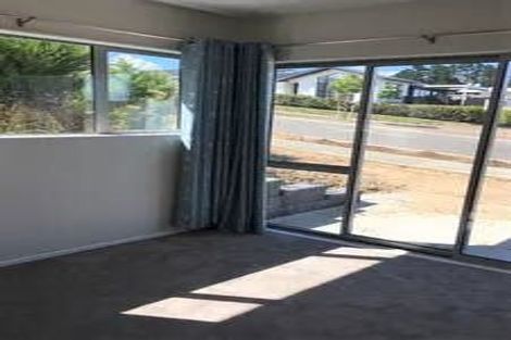 Photo of property in 18 Motukaraka Drive, Beachlands, Auckland, 2018