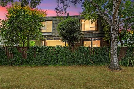 Photo of property in 1/10 Rembrandt Place, Burnside, Christchurch, 8053