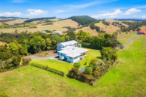 Photo of property in 616a Peak Road, Helensville, 0875