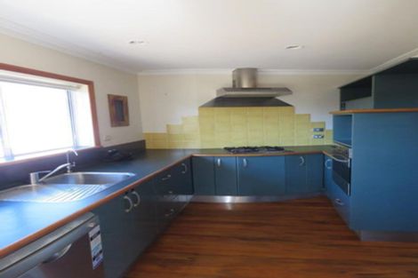 Photo of property in 2 Shortland Street, Lower Vogeltown, New Plymouth, 4310