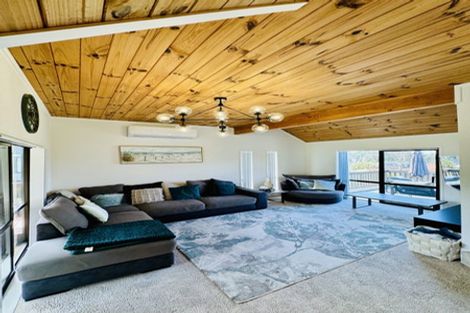 Photo of property in 36 White Heron Drive, Massey, Auckland, 0614