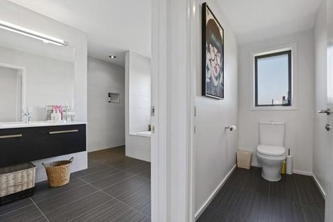 Photo of property in 11 Royal Coachman Drive, Nukuhau, Taupo, 3330