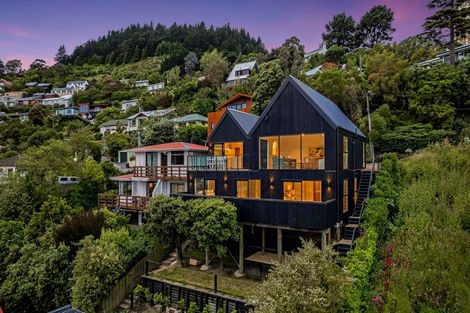 Photo of property in 7 Reserve Terrace, Lyttelton, 8082