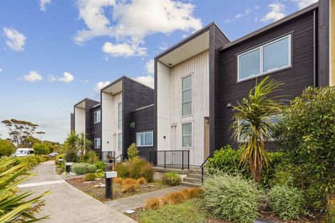 Photo of property in 39 Te Ara Kawakahia, Waikanae, 5036