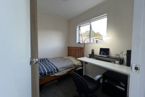 Photo of property in 2/40 Blacklock Avenue, Henderson, Auckland, 0612