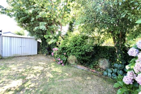 Photo of property in 30 Whites Line West, Woburn, Lower Hutt, 5010