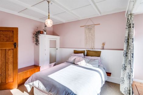 Photo of property in 1213 Caroline Road, Mayfair, Hastings, 4122