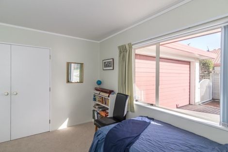 Photo of property in 19 Sunburst Court, Paraparaumu Beach, Paraparaumu, 5032