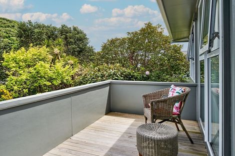 Photo of property in 5 Ayton Drive, Whitby, Porirua, 5024