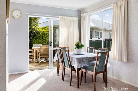 Photo of property in 6 Arima Place, Grenada Village, Wellington, 6037