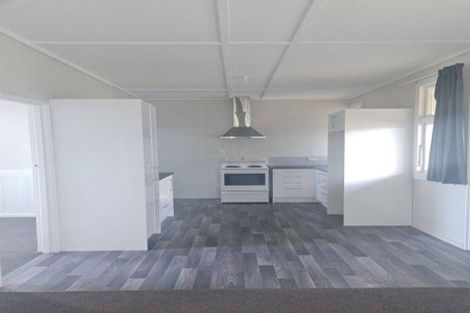 Photo of property in 19 Ruapehu Street, Castlecliff, Wanganui, 4501