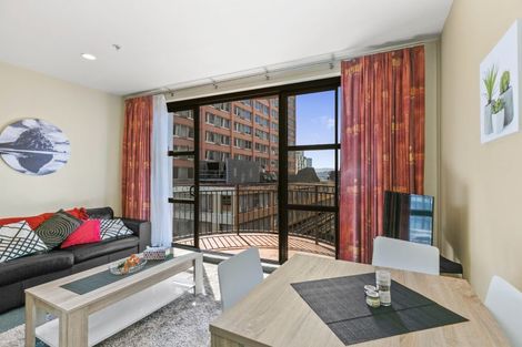 Photo of property in Atrium Towers, 6b/154 The Terrace, Wellington Central, Wellington, 6011