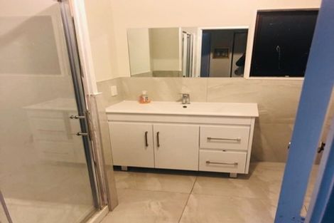 Photo of property in 2/14 Leven Lane, Totara Heights, Auckland, 2105