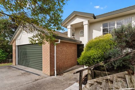 Photo of property in 76 Barbados Drive, Unsworth Heights, Auckland, 0632
